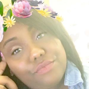 Meet your Posher, Erica